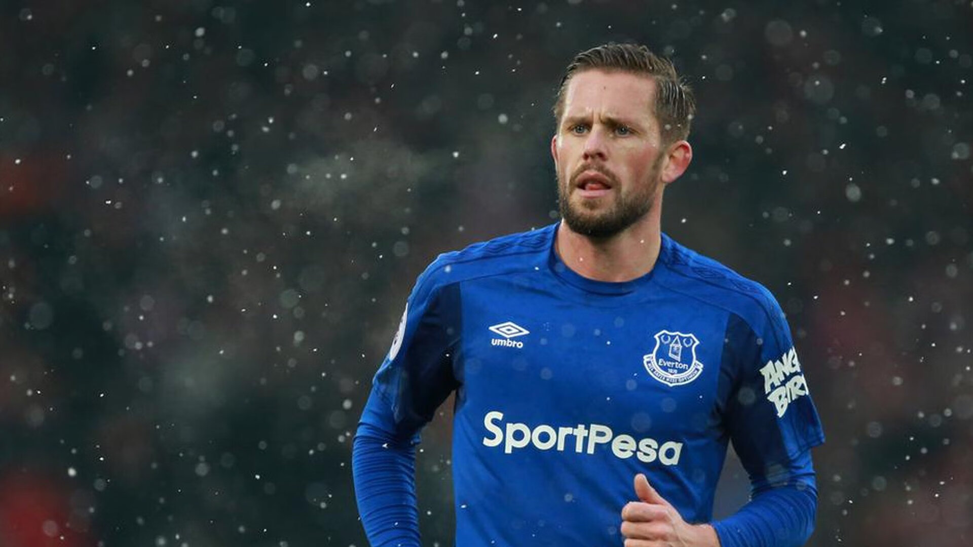 爵士队年轻球员表现抢眼,期待未来辉煌,爵士队主力球员